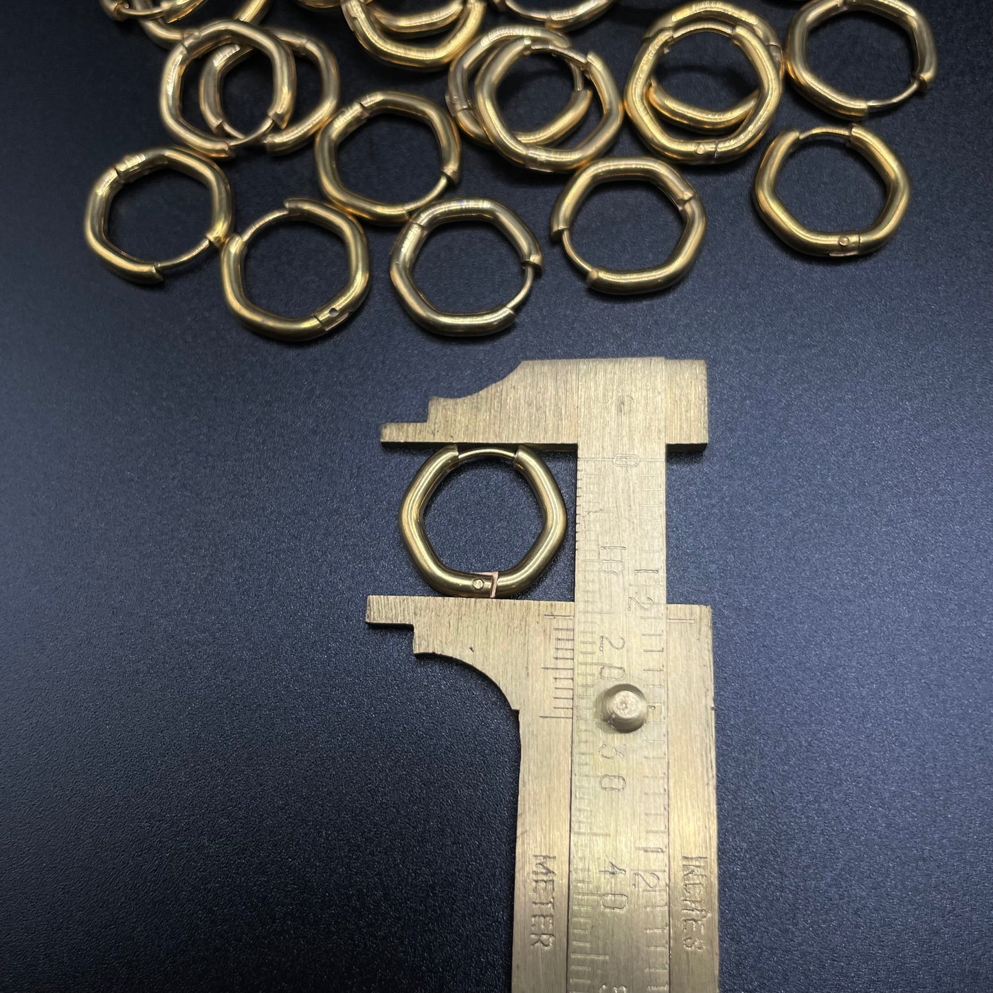 Small Hexagon Shaped Huggies