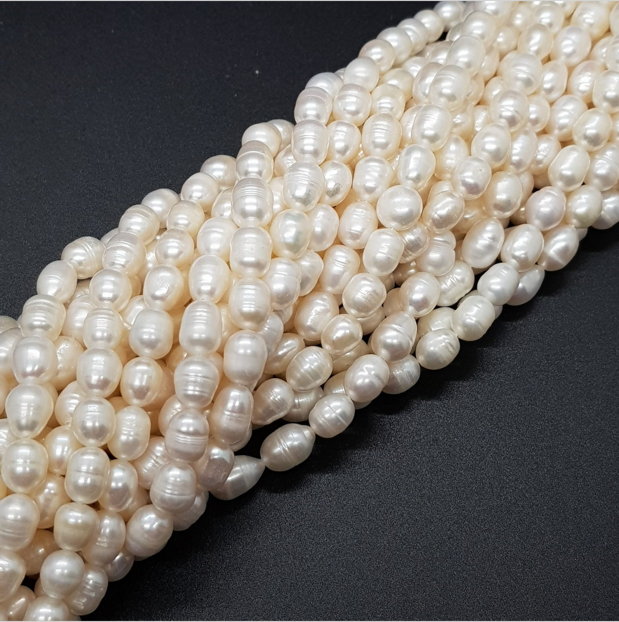 8-9mm Natural Freshwater Pearl Beads Round Oval Shape 160898