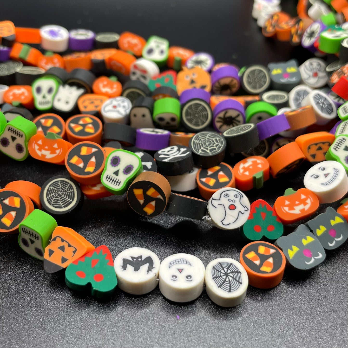 Halloween Polymer clay beads Jack-o’-lantern polymer beads pumpkin polymer clay bead DIY Halloween Jewelry Handmade 40 pieces String