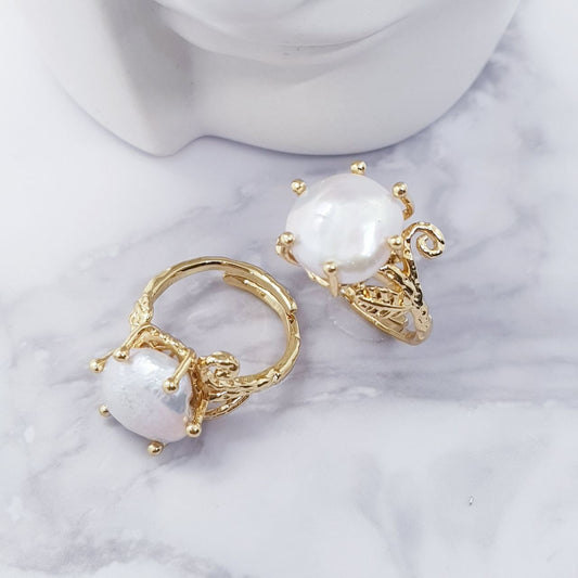 Enchante Ring Baroque Pearls and Gold Plated