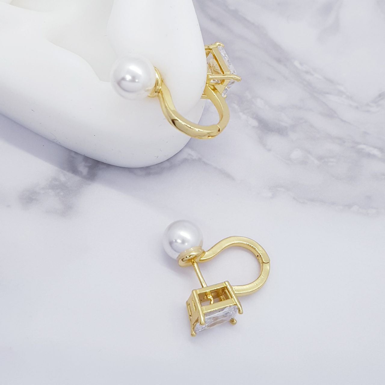 Diamond Pearl Double Side Gold Plated Earring